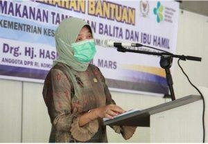 Hasnah Syam Kembali Salurkan Bantuan Asupan Gizi Untuk Ibu Hamil dan Balita