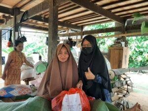 Hari Ulang Tahun Ke-16, Para Alumni SMALBAR Bagikan 133 Paket Sembako