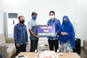 Penyerahan Bantuan Kepada Kelompok Nelayan dan POKDAKAN