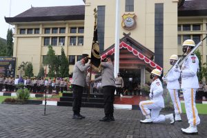 Kapolda Sulsel, Merdisyam Pergi Nana Sudjana Datang