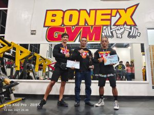 Salut, Atlet Binaraga BONE’X Gym Makassar “Angkut” Juara 3 Body Contest di Palembang 