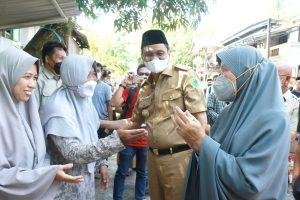 Turut Berduka, Bupati Barru Bersama Istri Sambangi Korban Kebakaran