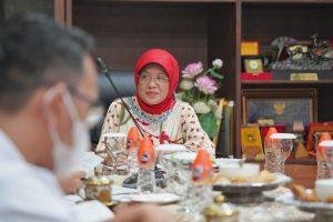 Tanggal Cantik, Berikut Empat Kegiatan Hasnah Syam Seharian Ini