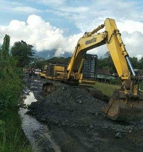 Jalan Rusak Barru – Soppeng mulai Dikerjakan 