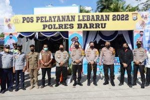 Jelang Lebaran, Wakapolda SulSel Kunjungi Pos Pam Ops Ketupat Barru 2022