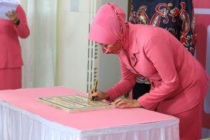 Kunker, Ny. Shinta Nana Sudjana Meresmikan Bank Sampah Cabang Barru