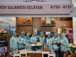 Dekranasda Barru Memamerkan Produk Cenrapole Anyaman Bambu di Kriya Nusa 2022