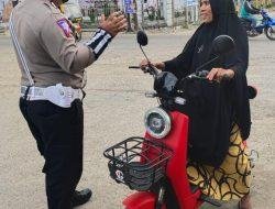 Maraknya Sepeda Listrik di Jalan Raya, Sat Lantas Polres Sidrap Berikan Edukasi