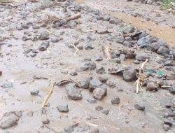 Diguyur Hujan Deras, Jalan Kepuncak Wisata Lappa Laona Dusun Lajoangin 2 Tertimbun Longsor