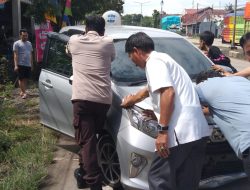 Sigap, Bhabinkamtibmas Aiptu Abd. Hamid, Bantu Pemudi Alami Pecah Ban