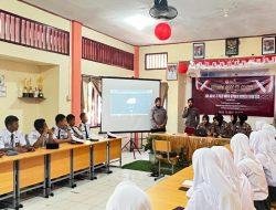Brigpol Fitri Sosialisasi Literasi Digital kepada Siswa SMK Negeri 2 Barru