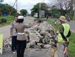 Dianggap Rawan, Kasat Lantas Polres Barru Cek Kondisi Jalan Poros Makassar – Parepare