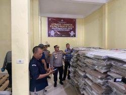 AKBP Dodik Tinjau Gudang Logistik KPU Barru