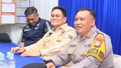 Bupati Suardi Saleh Tinjau Pos Pengamanan 700 Barru, AKBP Dodik Ucap Terimakasih 