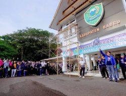 Jalan Sehat HGN 2023, Kepsek UPTD SDN 91 Barru Raih Hadiah Umroh