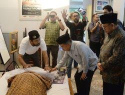 Jusuf Kalla Melayat Ke Rumah Duka Rizal Ramli
