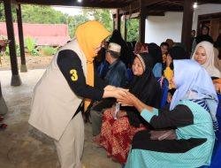 Minta Restu, Nurmala Sari Temui Warga Kading 