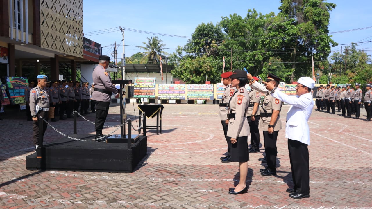 Sertijab, 2 Kasat Polres Barru Berganti