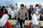 Kapolda Sulsel Tinjau Program Makan Siang Gratis di SMPN 1 Makassar