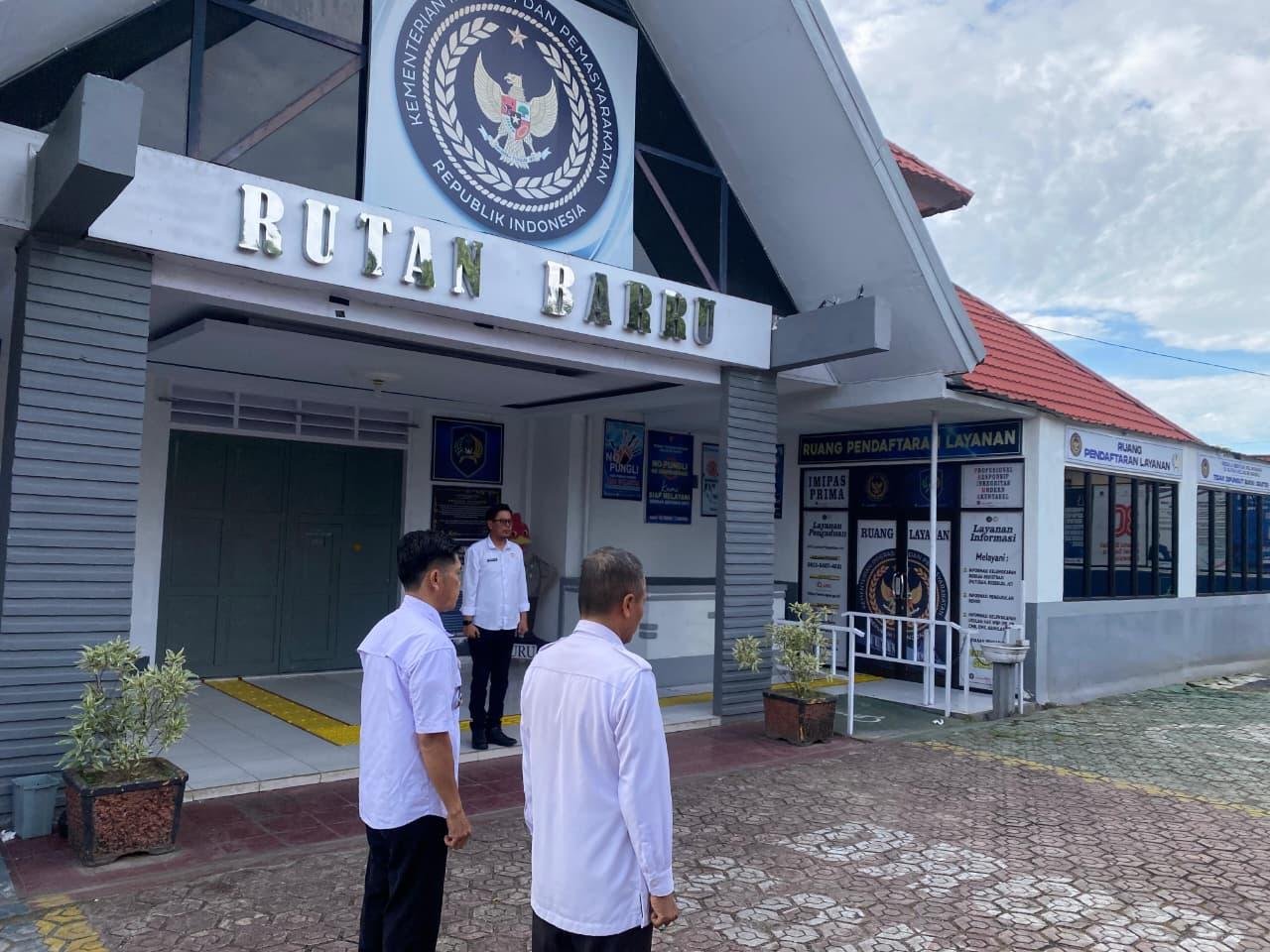 Karutan Barru Tekankan Tata Nilai PRIMA dalam Apel Pagi