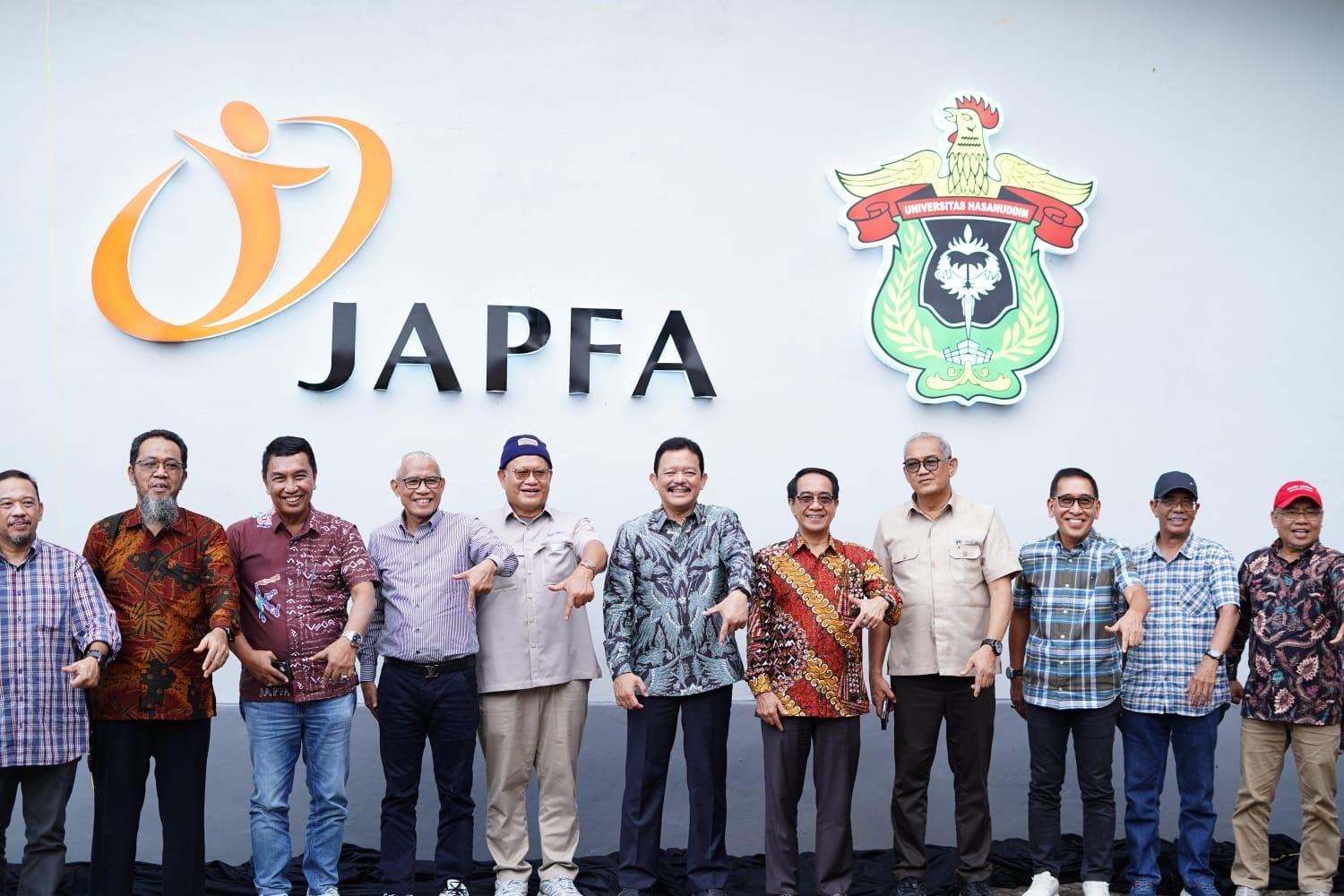 JAPFA–UNHAS Resmikan Teaching Farm Closed House, Perkuat Pendidikan dan Peternakan Modern