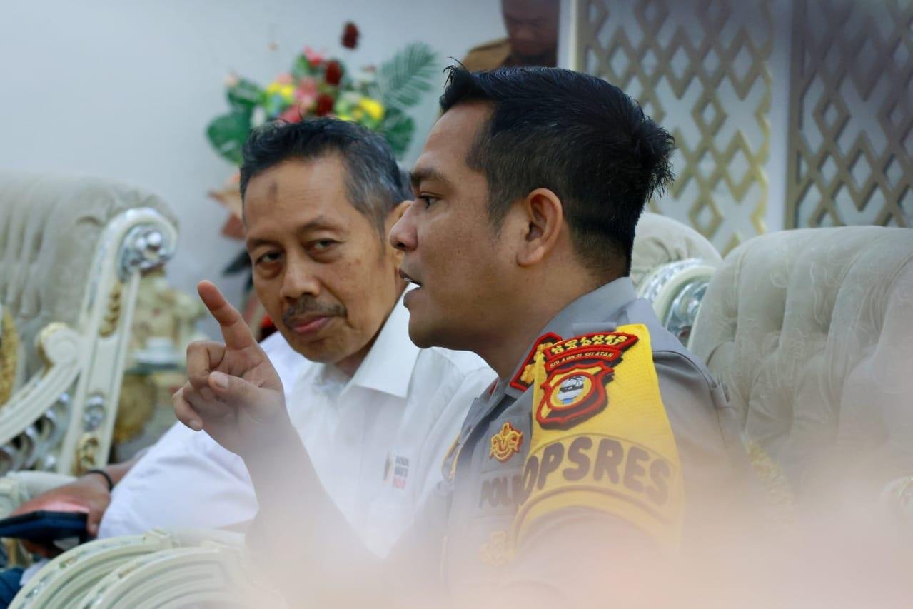 Kapolres Barru Hadiri Pelantikan Pengurus PWI Kabupaten Barru Periode 2025–2028