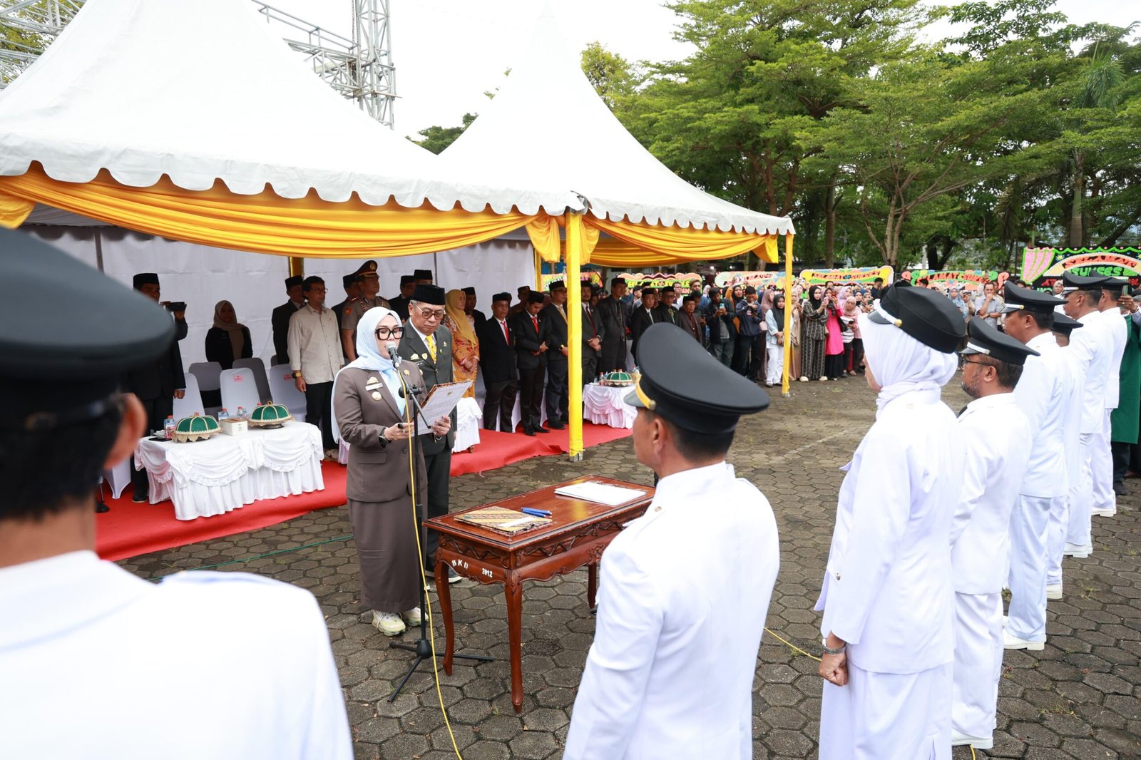 Bupati Barru Lantik 153 Pejabat, Tegaskan Amanah Jabatan Harus Dijaga dengan Integritas