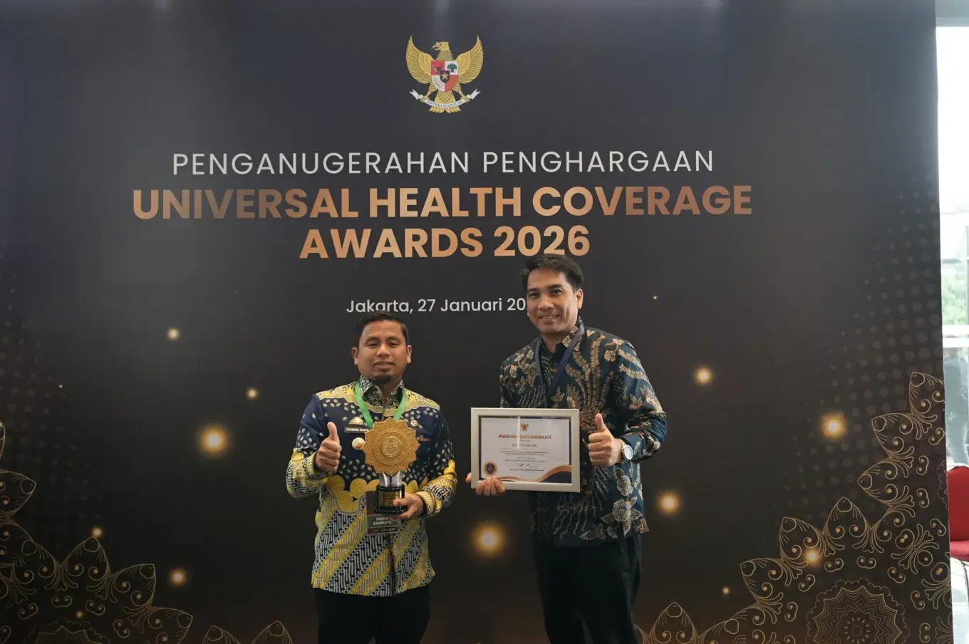 Kota Parepare Raih Penghargaan UHC Award 2026 Kategori Madya