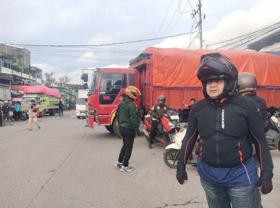Walikota Makassar Sidak Truk Ekspedisi di Jalan Teuku Umar, Tegur Sopir yang Ambil Badan Jalan