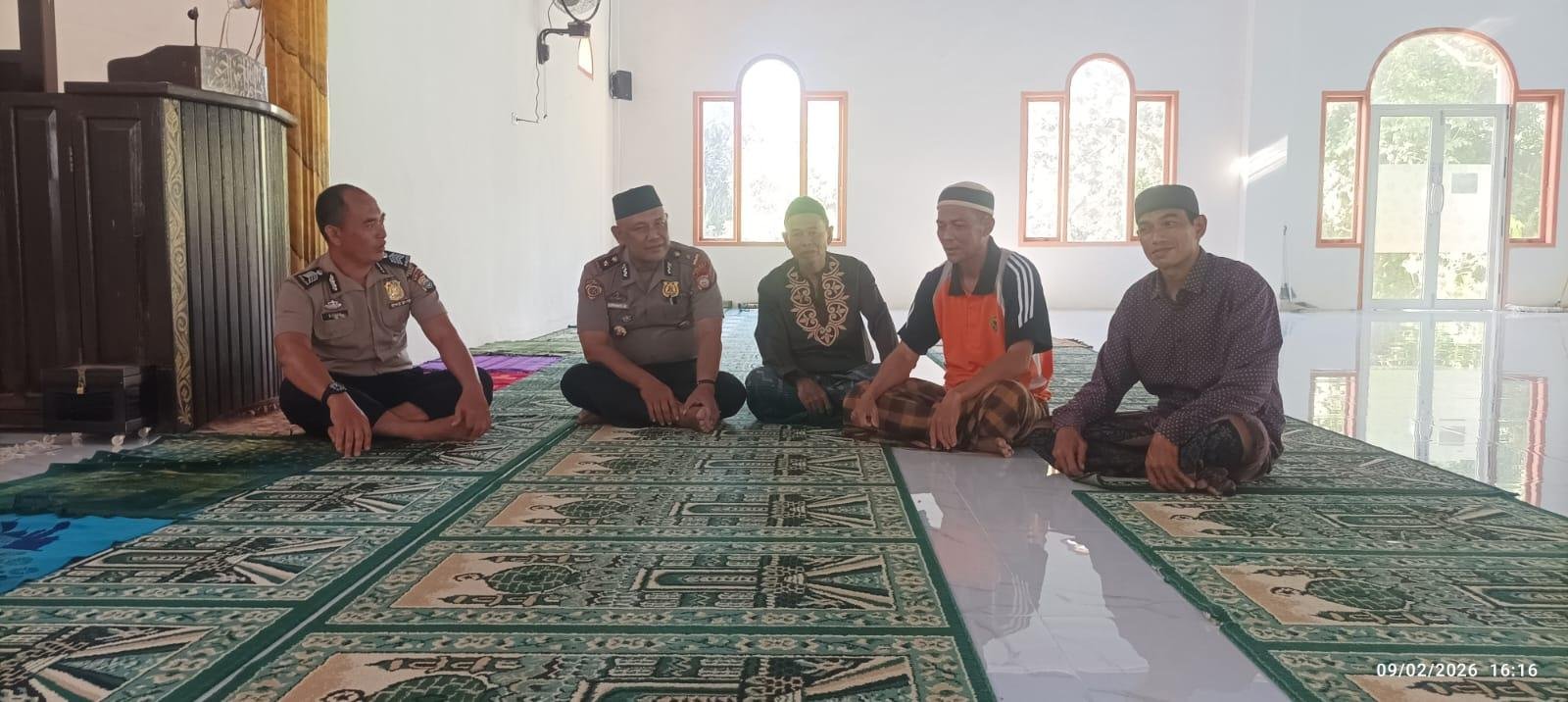 Kabag SDM Polres Barru Ajak Warga Desa Pacekke Perkuat Ketahanan Pangan