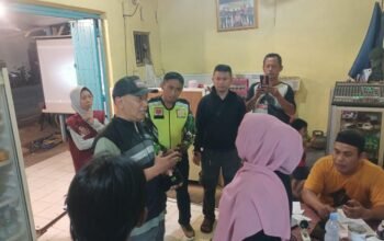 Plt Camat Wajo Tegur Warkop dan Imbau Warga Jaga Ketertiban di Jalan Raya   