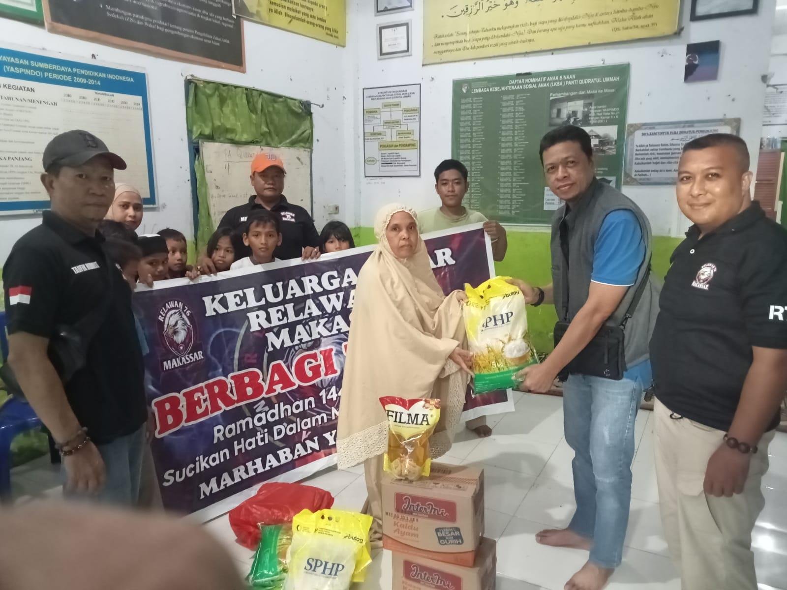 Relawan 76 Kembali Berbagi di Minggu Kedua Ramadan, Salurkan Sembako ke Dua Panti Asuhan