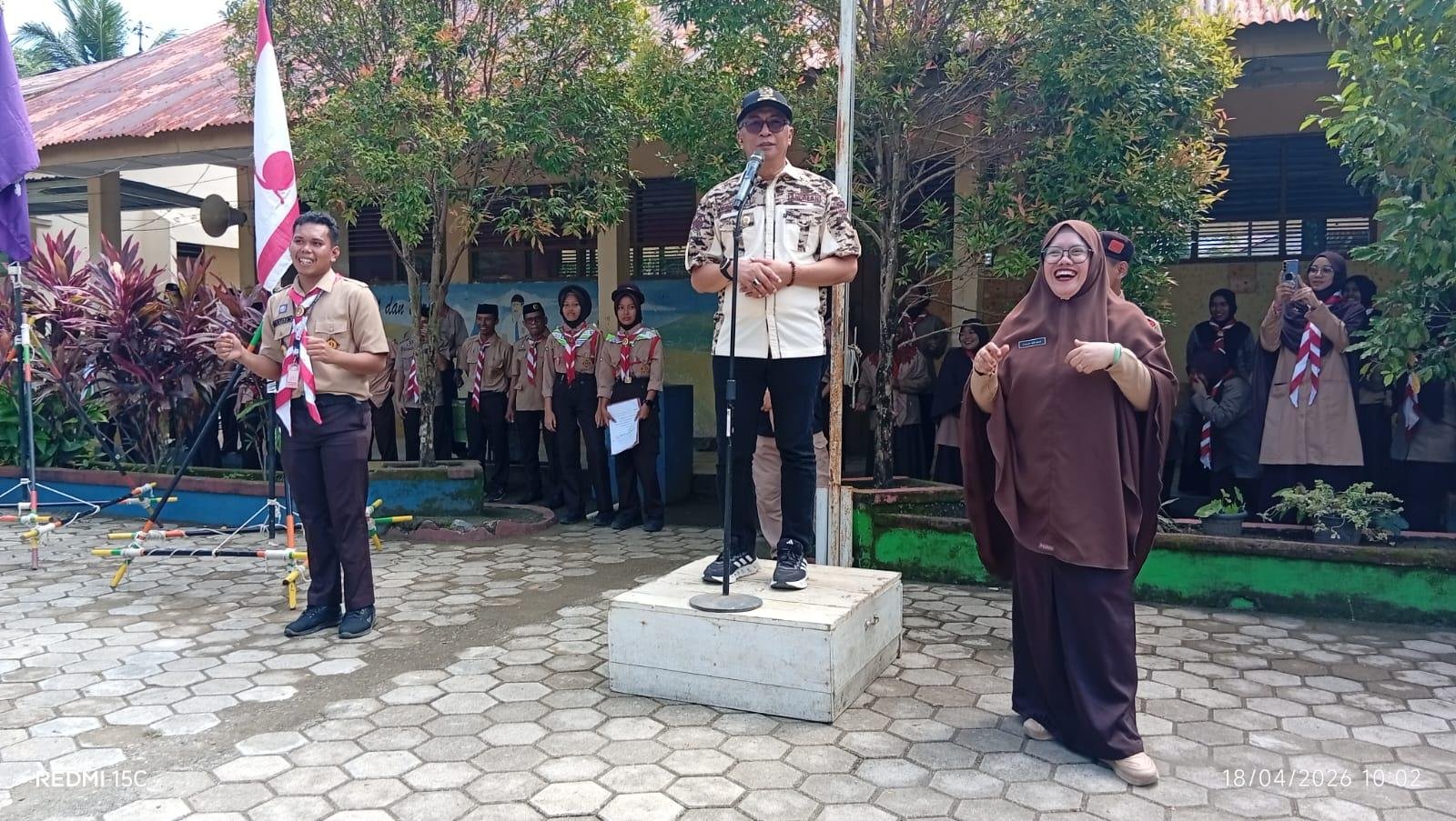 Persami di SMPN 10 Barru, Wabup Abustan: Jangan Pernah Buat Ibu Menangis