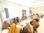 Plt Camat Wajo Pimpin Rakor dan Apel Pagi, Tekankan Keamanan, Kebersihan, dan Pelayanan Ramah Lingkungan