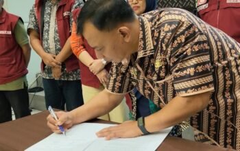 FGD Pengelolaan Sampah, Plt Camat Wajo Dorong RT/RW Jadi Garda Terdepan Pemilahan Sampah Berbasis Wilayah