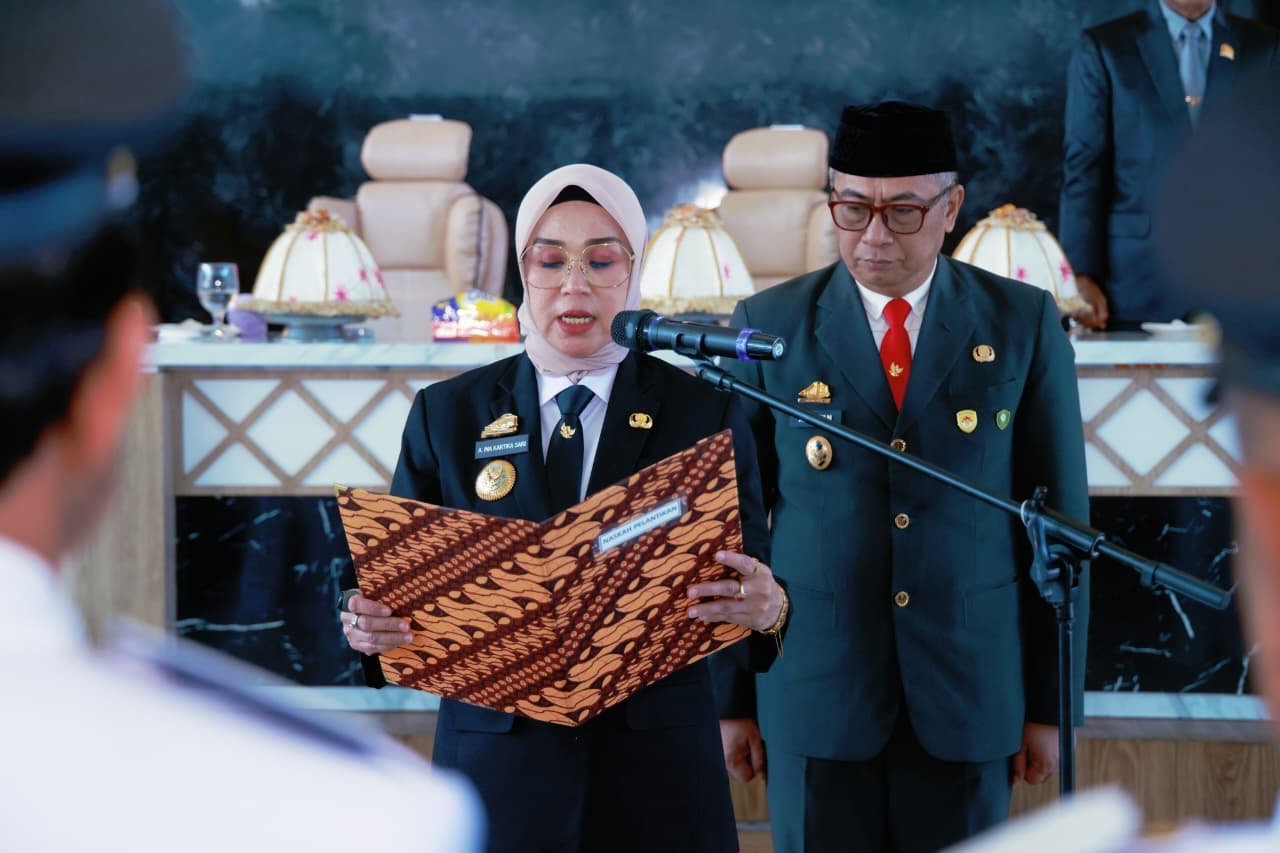 11 Kepala Desa Terpilih Resmi Dilantik, Bupati Barru Tekankan Amanah dan Integritas