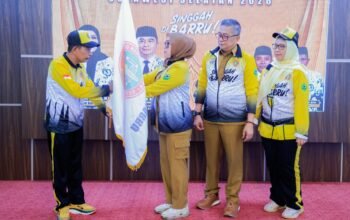 Andi Ina Resmi Berangkatkan Kontingen PGRI Barru ke Porsenijar Sulsel