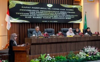 Rapat Paripurna DPRD Barru, Bupati Andi Ina Serahkan Ranperda Pertanggungjawaban APBD 2025