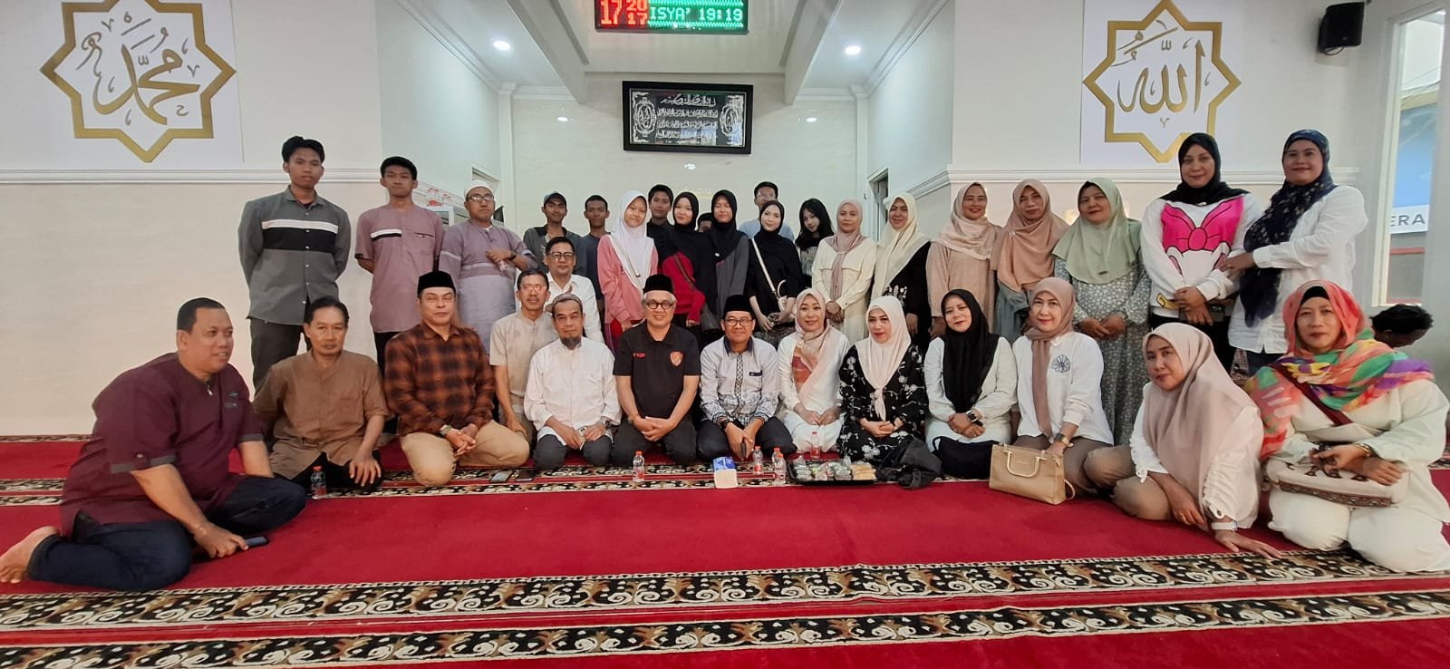 Pengajian Rutin IKA Smandel Makassar Perkuat Silaturahmi dan Nilai Keagamaan Antar Alumni
