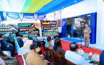 Sekretaris Daerah Kabupaten Barru Andi Syarifuddin mewakili Bupati Barru menghadiri syukuran peresmian Bank Mandiri Kantor Cabang Pembantu (KCP) Barru di Jalan Sultan Hasanuddin, Senin (20/7/2026).