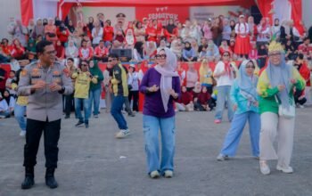 Bupati Barru Ikuti Senam Tabola Bale, Semarakkan HUT ke-81 Kemerdekaan RI