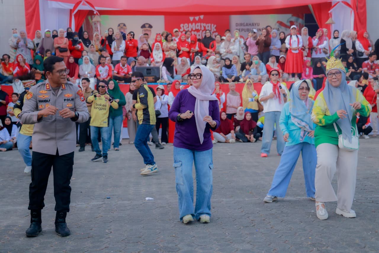 Bupati Barru Ikuti Senam Tabola Bale, Semarakkan HUT ke-81 Kemerdekaan RI
