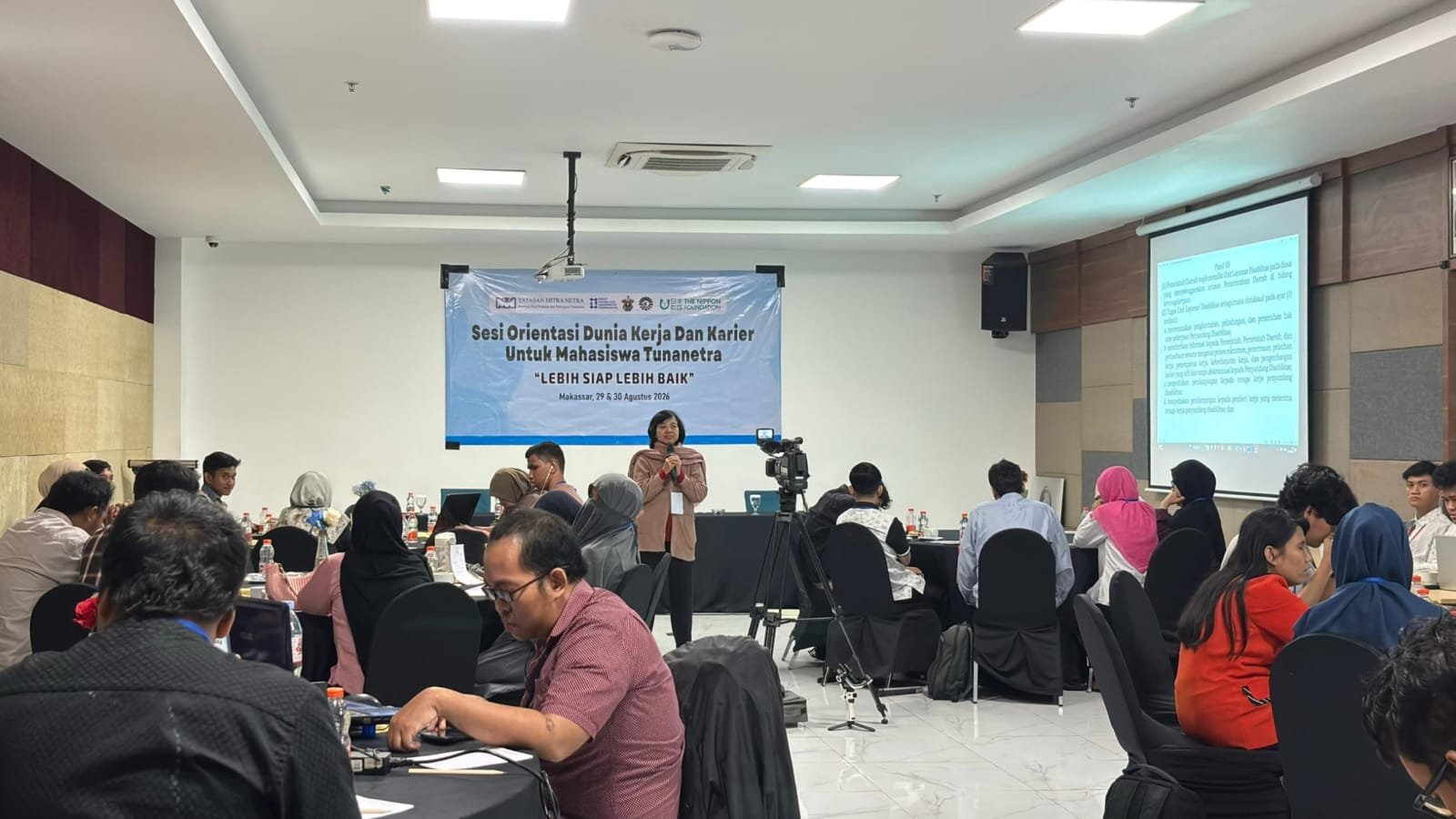 ‘Lebih Siap, Lebih Baik’, Yayasan Mitra Netra Gelar Orientasi Dunia Kerja bagi Mahasiswa Tunanetra