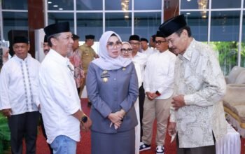 Bupati Barru Hadiri Maulid Nabi KEMAWA, Ajak Masyarakat Wajo Perkuat Silaturahmi dan Persaudaraan