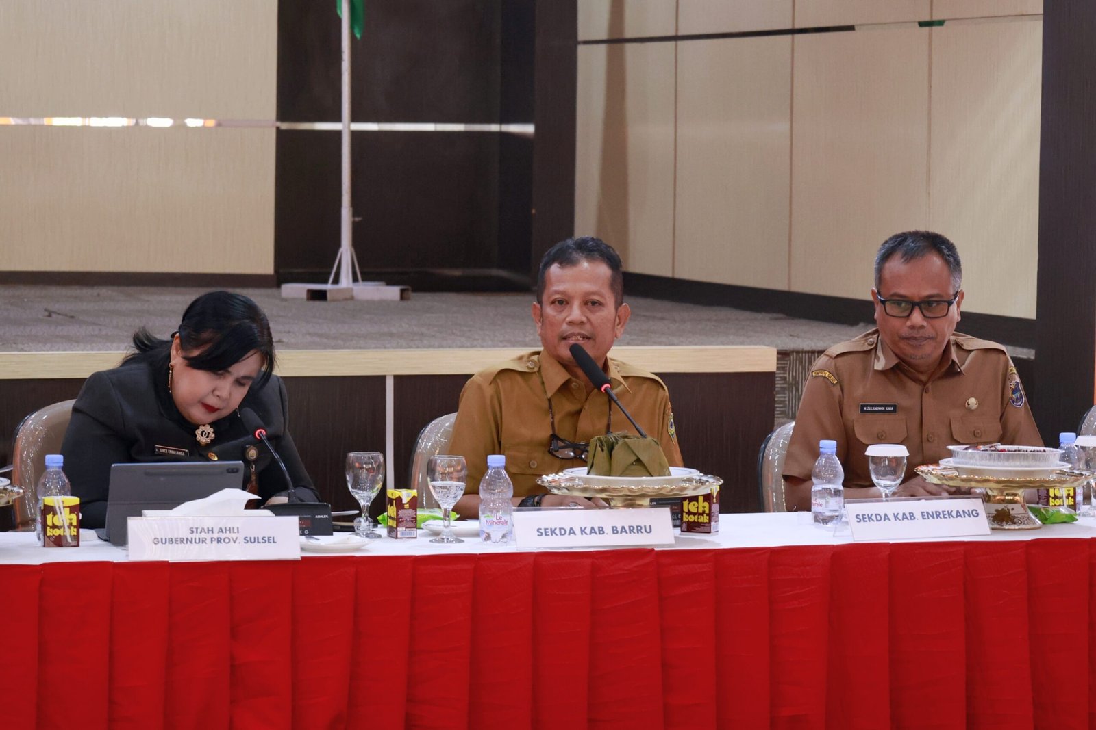 Sekda Barru Paparkan Strategi Pengendalian Inflasi dalam HLM TPID Sulsel di Parepare