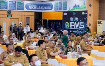 Wakil Bupati Barru Abustan A. Bintang bersama peserta kegiatan Sinkronisasi Usulan Lokasi Program Listrik Perdesaan (Lisdes) 2026โ2029 di Kantor PT PLN (Persero) UID Sulselrabar, Senin (21/9/2026). Pemkab Barru mengusulkan 12 lokasi untuk program tersebut.