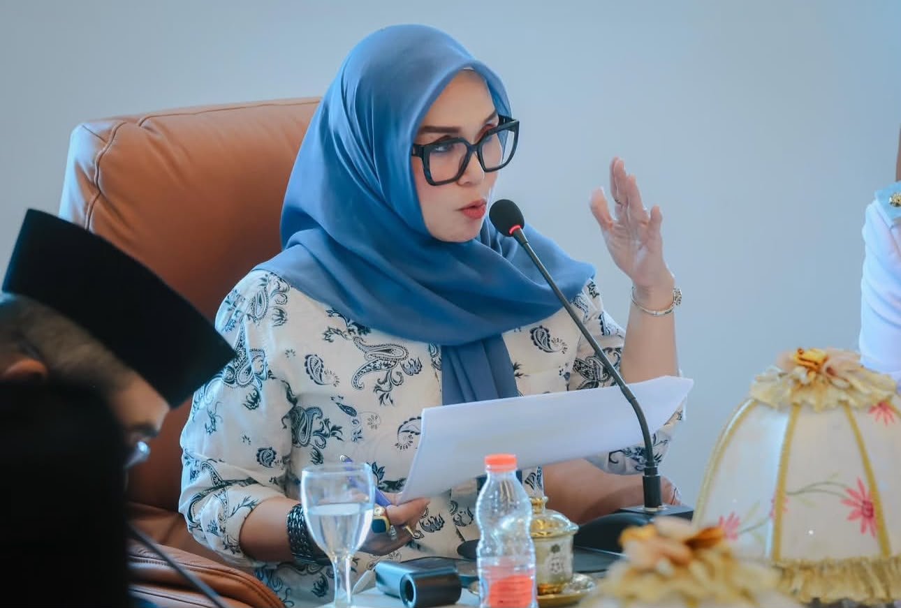 Suasana rapat koordinasi optimalisasi pendapatan daerah melalui PKB, BBNKB, dan Opsen BBNKB se-Sulawesi Selatan di Hotel Mercure Makassar, Jumat (18/9/2026).