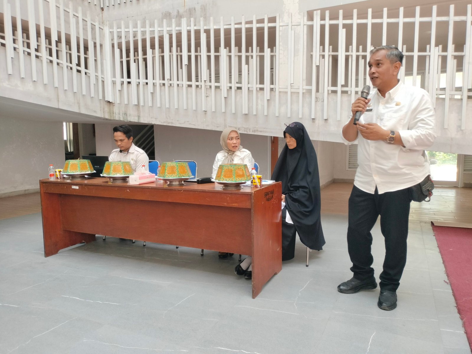 Charlly Richard, S.,IP., M.Si Kepala Dinas Perpustakaan Kabupaten Barru (dok red)