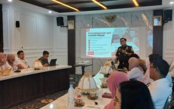 Soetarmi, S.H., M.H., Kepala Seksi Penerangan Hukum (Kasi Penkum) di Kejaksaan Tinggi Sulawesi Selatan (Kejati Sulsel) saat menyampaikan sambutannya (foto MJN)