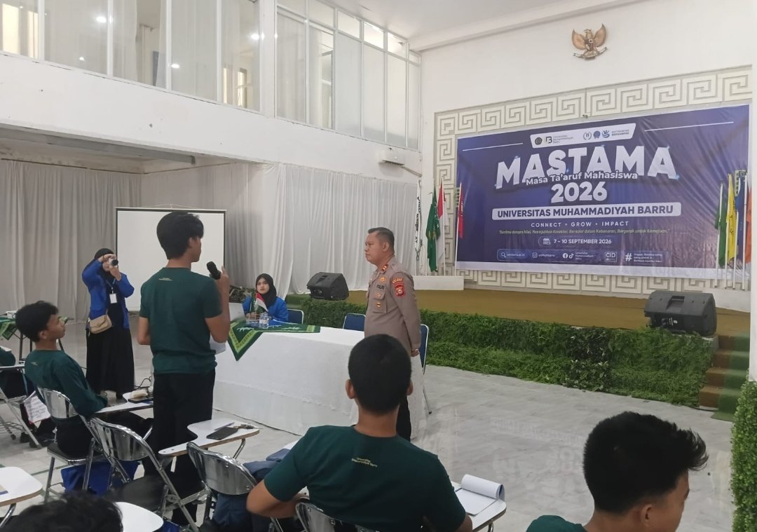 Kapolsek Tanete Rilau Bekali Mahasiswa Baru, Ingatkan Bahaya Narkoba hingga Bijak Bermedsos